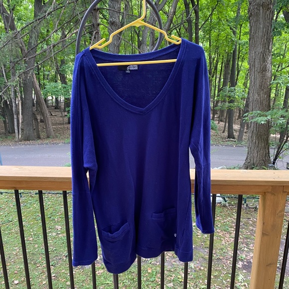 Volcom sweater - Picture 2 of 4